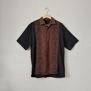 Tommy Bahama Silk Button Down Shirt Short Sleeves Size Medium Brown Black